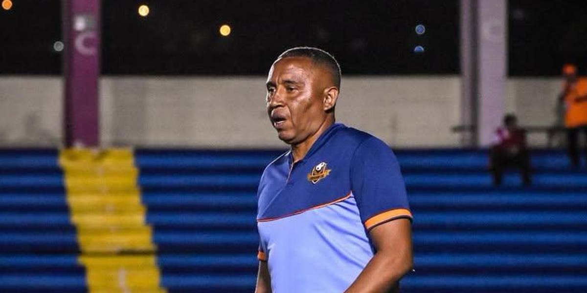 Juan Carlos León: “Este año, en Libertad FC, no solo pensamos en sostener la categoría”