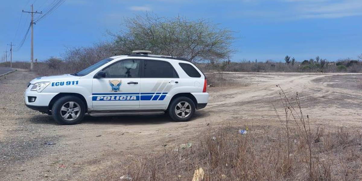 El cadáver de una mujer fue abandonado junto a su hijo de dos años en un campo petrolero de Santa Elena