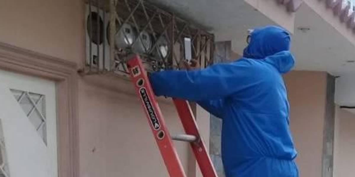 CNEL asegura que inició una revisión completa de los medidores en Guayaquil