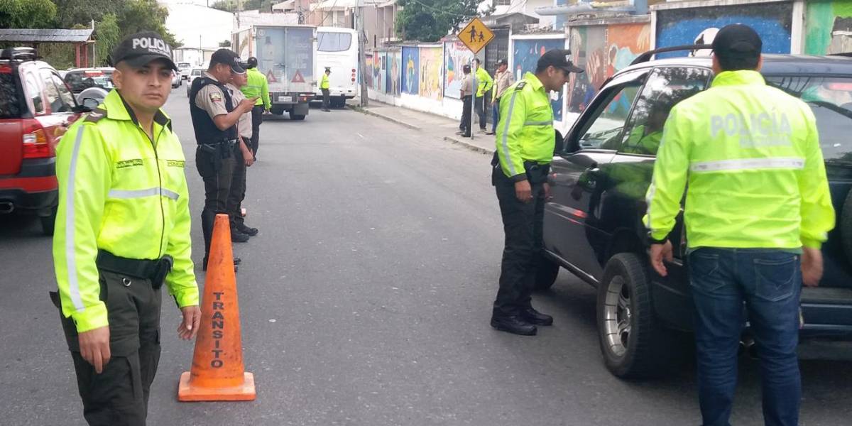 51 599 policías darán seguridad el próximo feriado