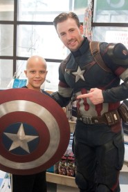Capitán América y Star Lord visitaron un hospital de niños