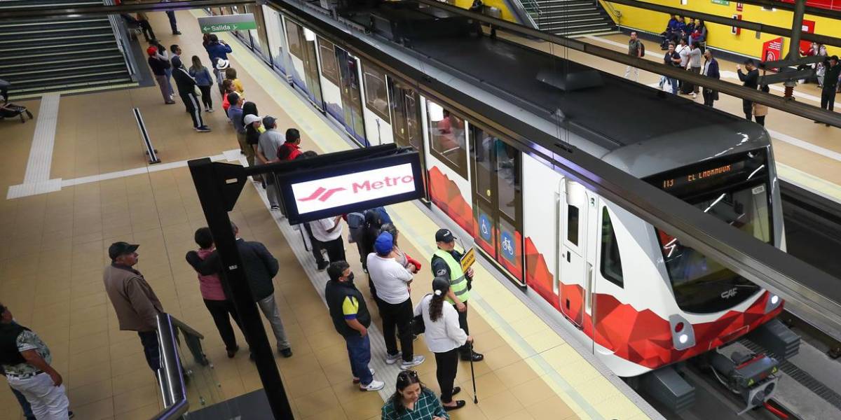 El tren 16 del Metro de Quito se unió a la operación comercial, este 28 de julio