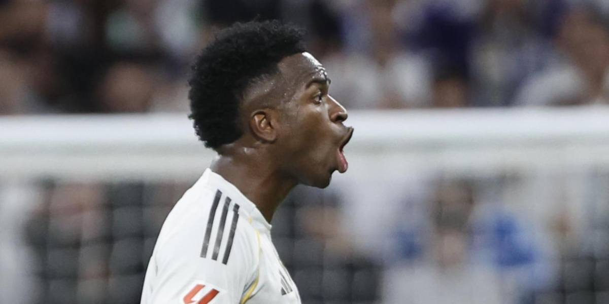 (VIDEO) Vinícius Júnior salió molesto por su cambio durante el Real Madrid vs. FC Barcelona
