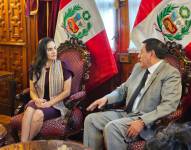 Verónica Abad, vicepresidenta de la República, y Alejandro Soto, presidente del Congreso peruano.