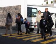 Foto referencial del incio de clases en Quito.