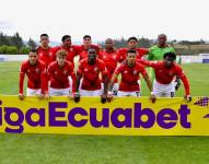 Jugadores de Leones FC en un partido por la Serie B