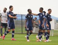 Leonardo Campana celebra su primer gol con el New England Revolution