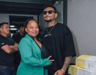 Katty Hurtado con su hijo, Michael Morales, peleador de la UFC