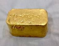 Imagen de un lingote de oro incautado por la Fiscalía General del Estado.