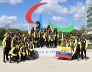 Deportistas ecuatorianos en París.