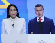 Luisa González y Daniel Noboa en el debate presidencial de primera vuelta, que ocurrió el 13 de agosto del 2023.