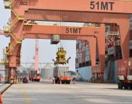 De acuerdo a la Confederación Ecuatoriana de Transporte Pesado (Confetrape), en Ecuador hay alrededor de 230 000 conductores de transportes pesados.