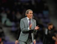 Guillermo Almada fue presentado por el Real Oviedo como nuevo entrenador.