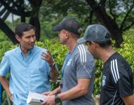 El Ing. Carlos Cadena en el complejo de Rocafuerte en Guayaquil.