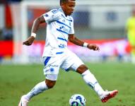 Keny Arroyo en su debut para Cruzeiro