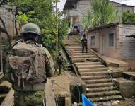 Imagen referencial. Un operativo entre las Fuerzas Armadas y la Policía Nacional en Esmeraldas el 12 de agosto.