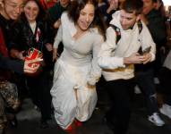 Rosalía fue perseguida en Madrid por cientos de fanáticos.