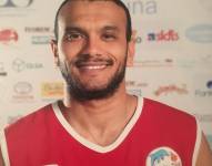 Haitem Fathallah sufrió un paro cardíaco en el tercer cuarto y cayó al suelo.