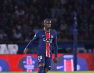 PSG vendió a uno de sus defensores en este mercado de pases.