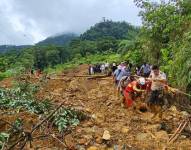 Azuay: Una persona falleció por deslizamiento de tierra en Ponce Enríquez