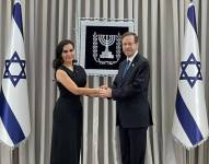 Verónica Abad con el presidente de Israel, Isaac Herzog.