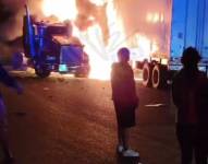 Los vehículos pesados siniestrados la madrugada de este 11 de diciembre de 2025.