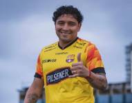 Mario Pineida en un partido con Barcelona SC
