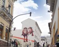 Así lucía el mural de Luigi Stornaiolo en la Plaza de los Capellanes en Quito.