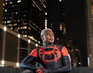 Michael Morales disfrazado de Spider-Man en las calles de Nueva York