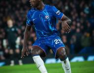 Moisés Caicedo y el Chelsea están en el cuarto puesto de la Premier League.