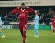 Denil Castillo anotó su quinto gol con el Midtjylland de Dinamarca.