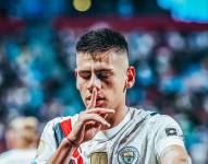 Claudio Echeverri celebra un gol con el Manchester City