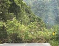 Imagen del deslizamiento de tierra en la carretera.
