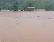 Las lluvias en Pastaza provocaron el desbordamiento de dos ríos