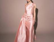 Ariana Grande en la premier de los premios Óscar.