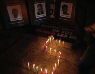 Imagen de la conmemoración de cinco meses de la desaparición y posterior asesinato de Ismael, Josué, Nehemías y Steven, cuatro menores que vivían en el sector de Las Malvinas, sur de Guayaquil.