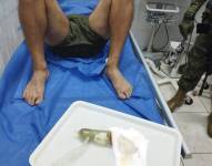 El hombre se sintió mal. Terminó pidiendo a los militares que lo trasladen a una casa de salud.