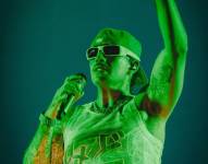 El verde ha formado parte de la identidad visual de Feid desde 2022.