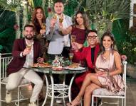 Anchors de Televistazo y los Hackers del Espectáculo en la grabación de la campaña navideña.