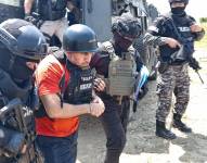 Salida de alias Fito, en un vuelo del Departamento de Justicia de los Estados Unidos.