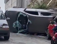 Ataque armado en el norte de la ciudad dejo una persona sin vida y un vehículo volcado.