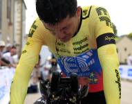 Richard Carapaz perdió varios puestos en la tabla general, luego de correr la etapa 9 del Tour de Francia.