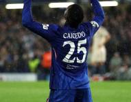 Moisés Caicedo celebra un gol con el Chelsea contra el Ajax por la Champions League