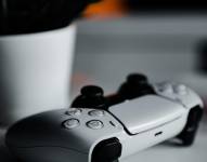 El mando de la PlayStation 5, dual sense.