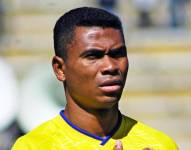 Iván Hurtado canta el Himno Nacional de Ecuador en un partido por Eliminatorias