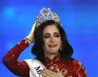 Fátima Bosch en su coronación como Miss Universo 2025.