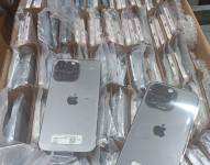 Los teléfonos celulares que fueron decomisados.