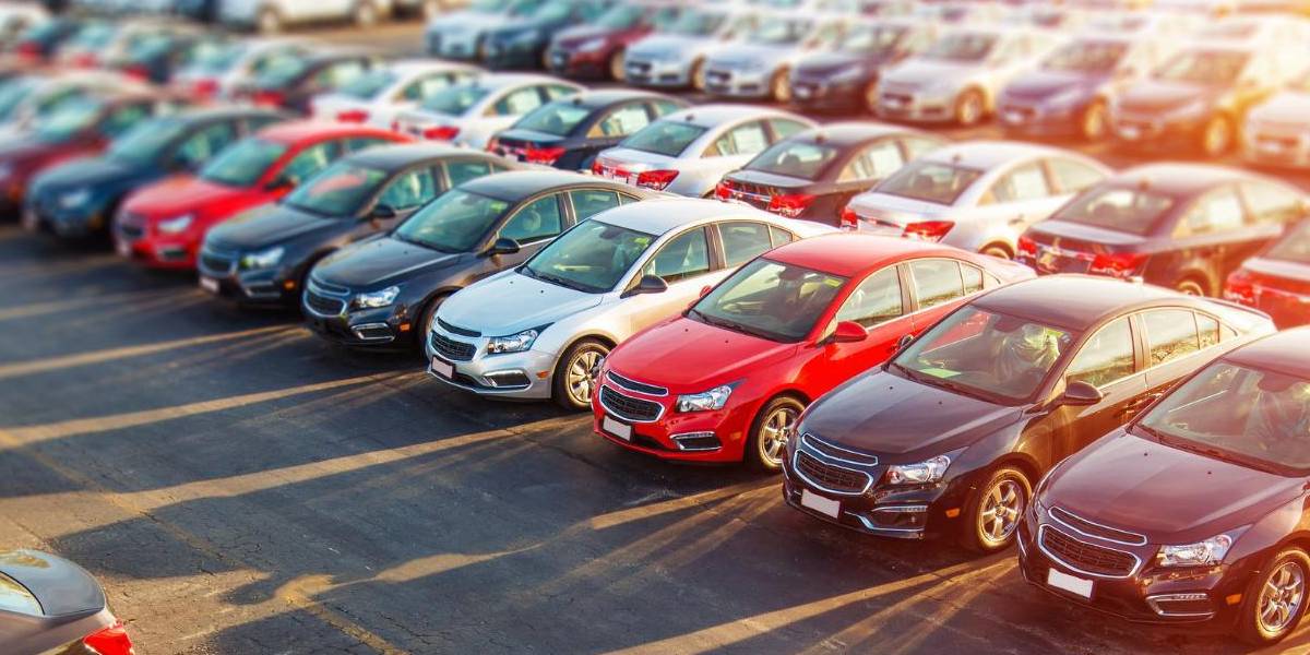 El Gobierno reduce tarifa arancelaria para importación de vehículos de servicio público