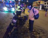 Quito: policías y delincuentes se enfrentaron a tiros en el norte de la ciudad