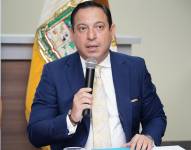 Un vocal de la Judicatura en aparente estado de embriaguez en sesión en la que se destituyó a juez Walter Macías